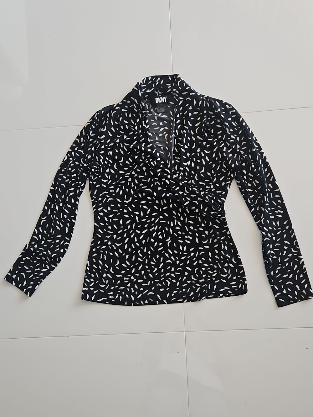 DKNY Black and White Printed Wrap-Front Long Sleeve Top